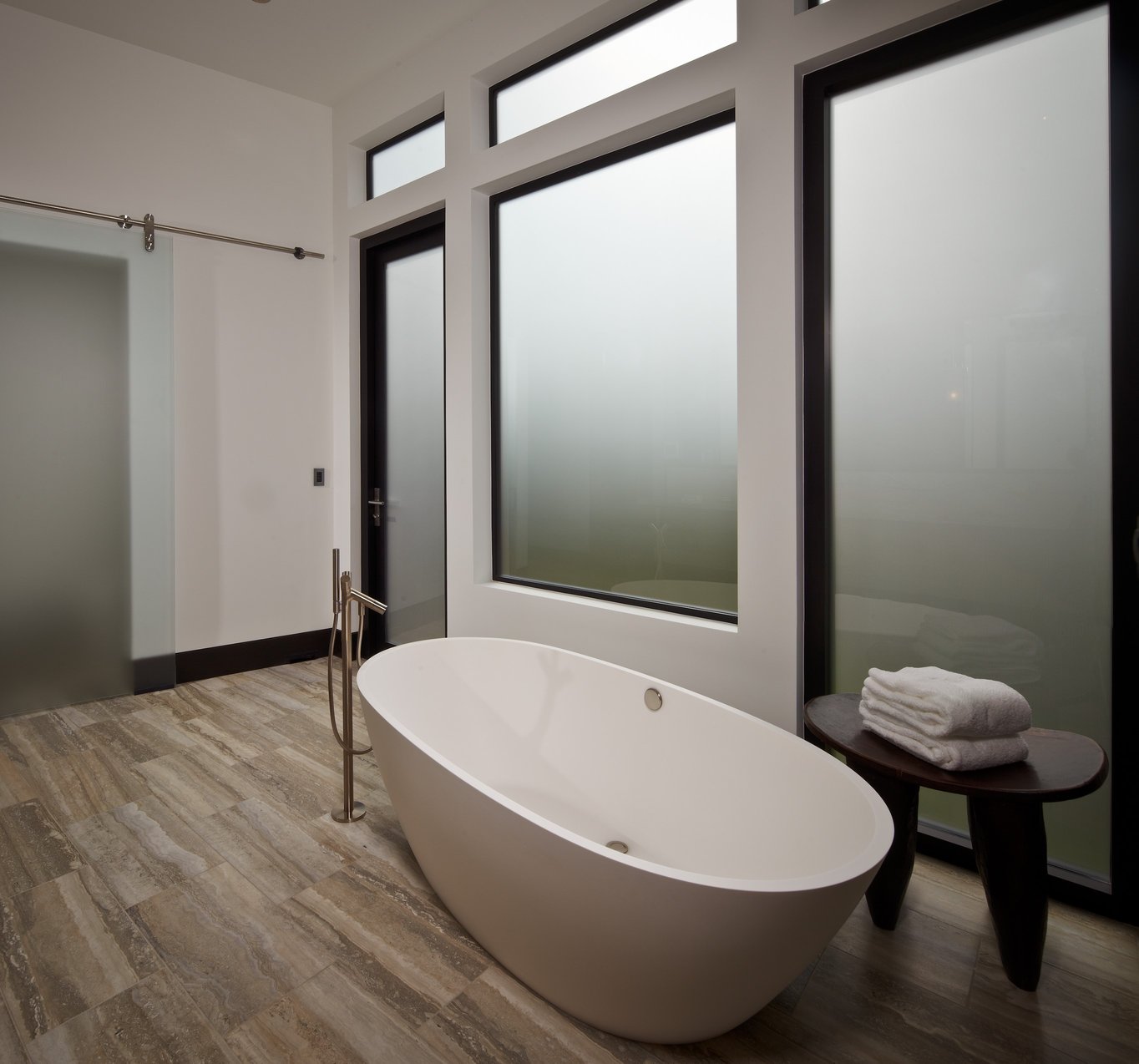 Cased vs. Kerfed (Trimless) Windows